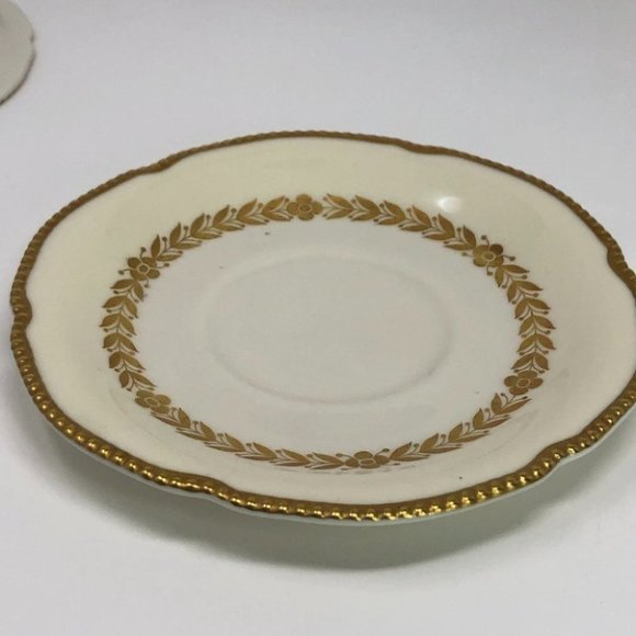 Teacups and Saucers Cream and Gold Castleton China Laurel Made in U.S.A - Picture 3 of 9